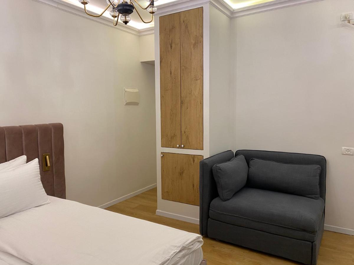 Rothschild Room Petach Tikva Экстерьер фото