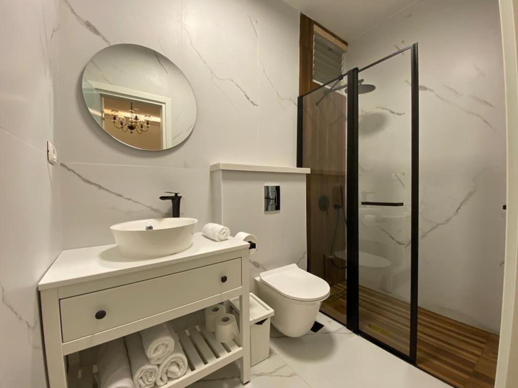 Rothschild Room Petach Tikva Экстерьер фото